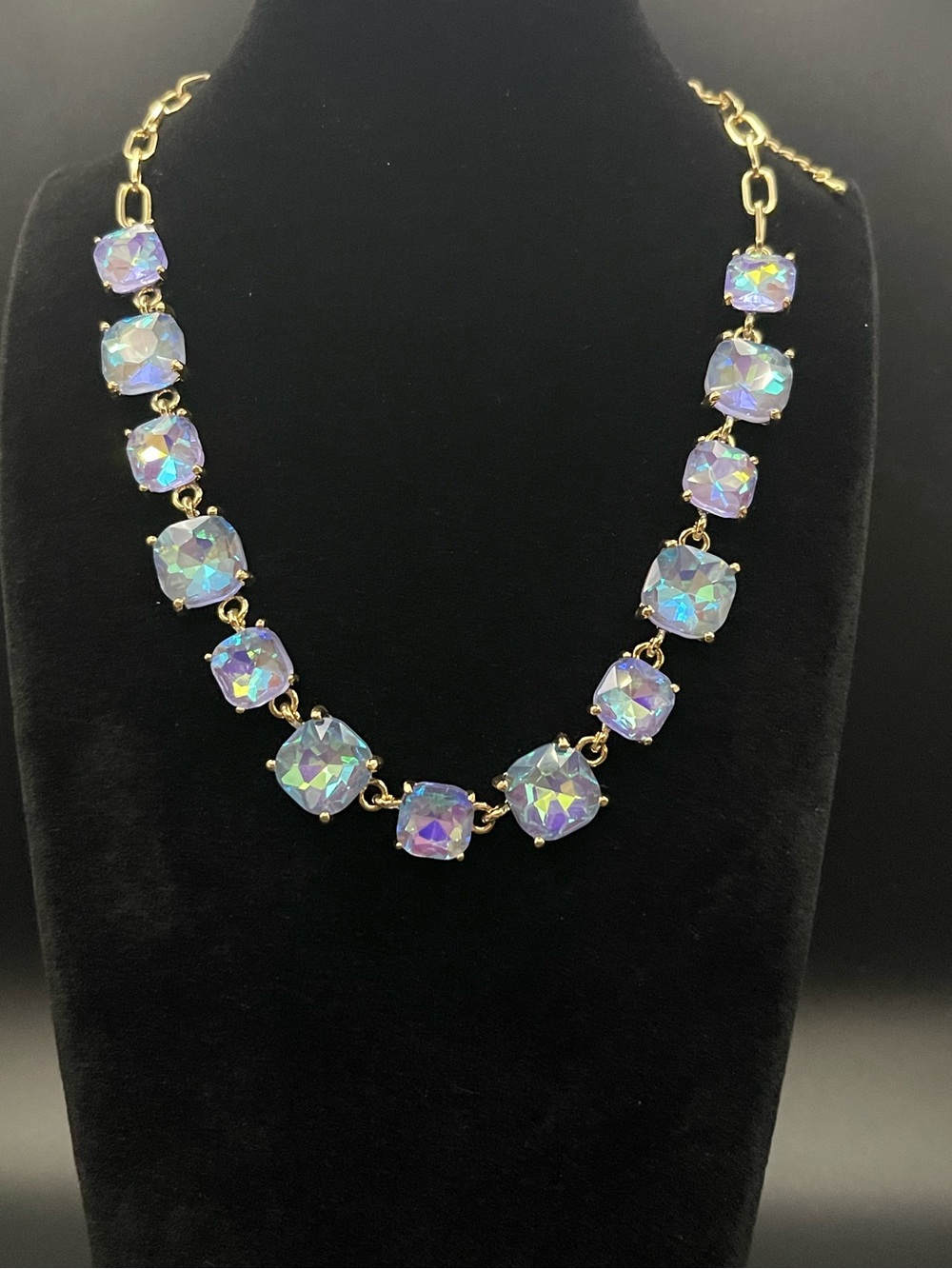 NWT Chic & Chic New York Iridescent White Opal Blue Crystal Statement Necklace